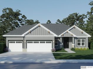 16552 Wirt St, Omaha, NE 68116