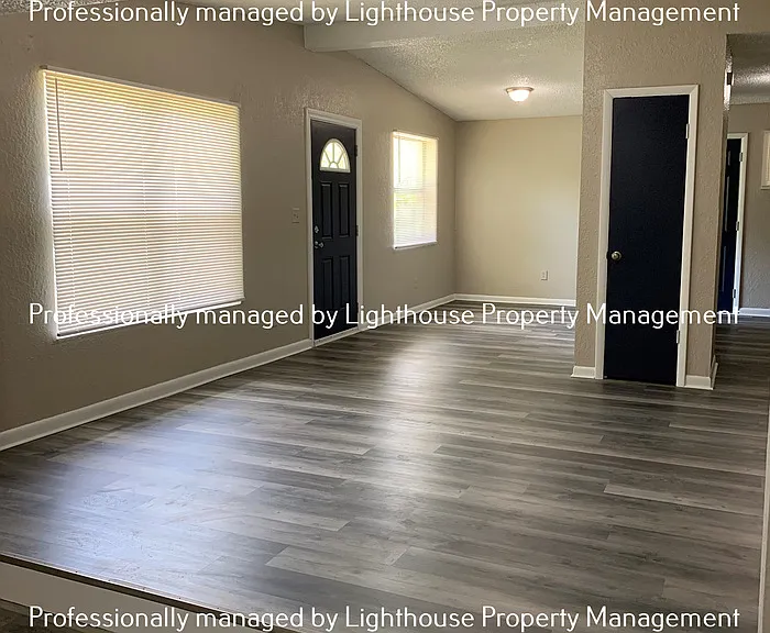 9036 Castle Blvd — Photo 8