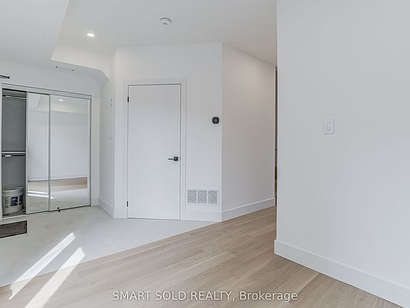 4th image of 33 Kirknewton Rd