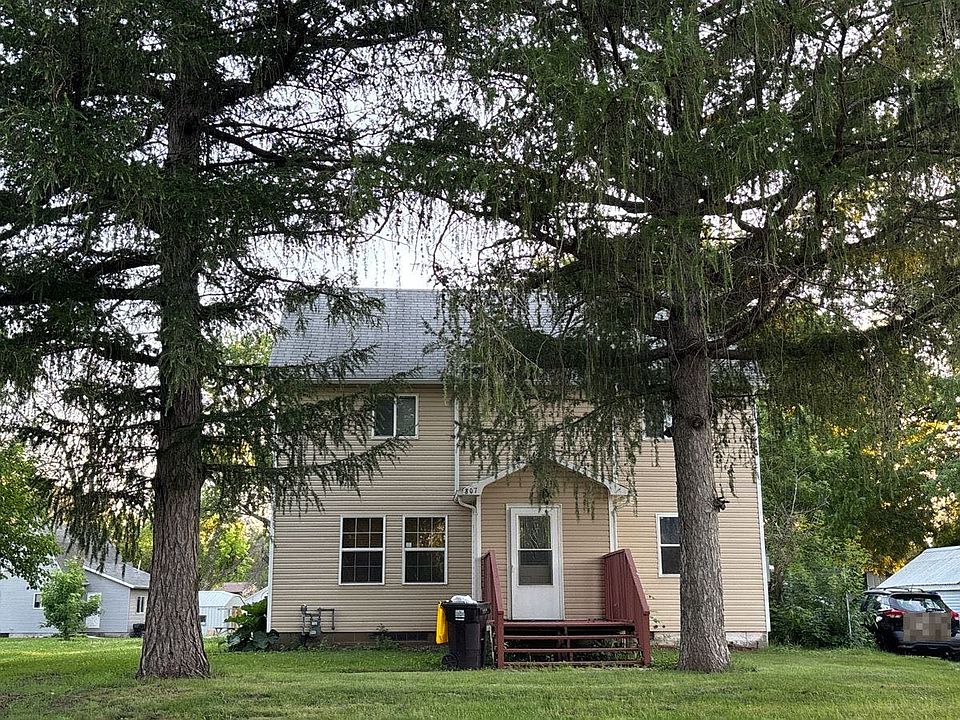 1st image of 807 10th St N