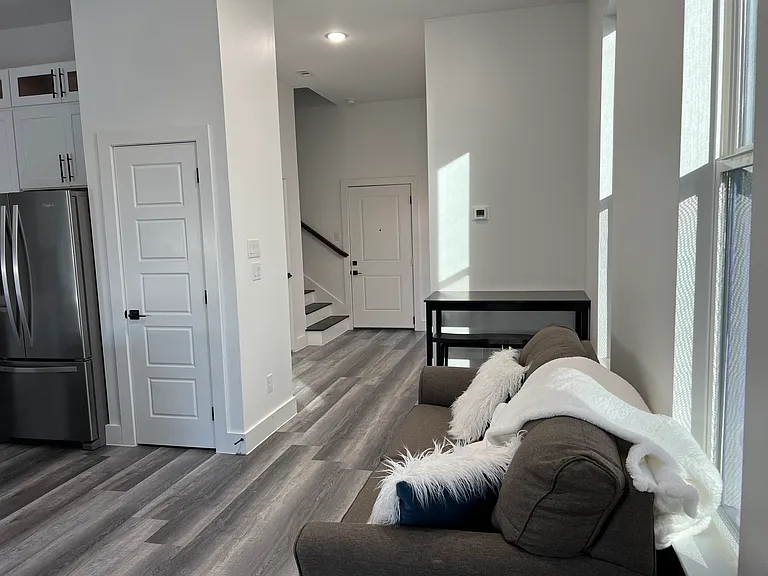 4531 Philip Ave — Photo 9