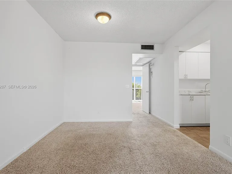 301 SW 135th Ave #415C — Photo 13