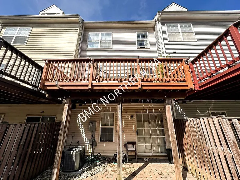 110 Cahill Dr — Photo 26
