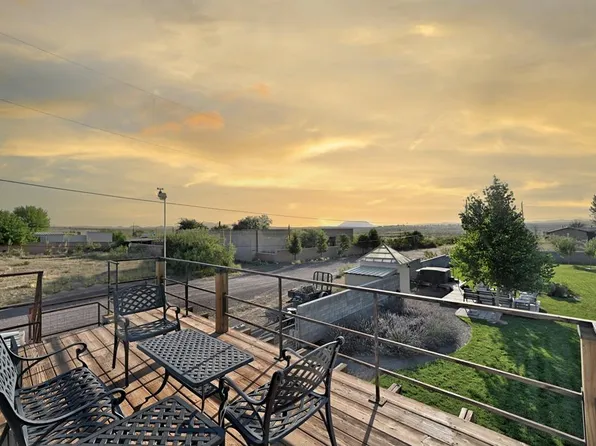 1110 N Ordenar St, Marfa, TX 79843