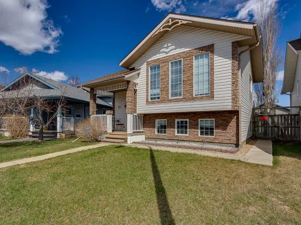 13 W Lister Cres, Red Deer, AB T4R 2S6