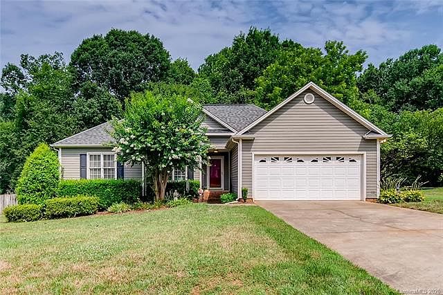 1st image of 524 Cameron Pointe Ln