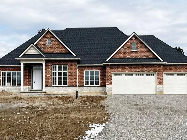 17 Augustus St, Brant, ON N0E 1R0