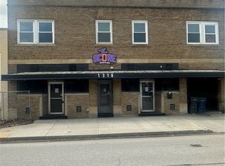 1318 Warrensville Center Rd, Cleveland Heights, OH 44121