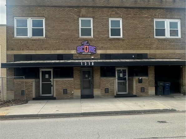 1318 Warrensville Center Rd, Cleveland Heights, OH 44121