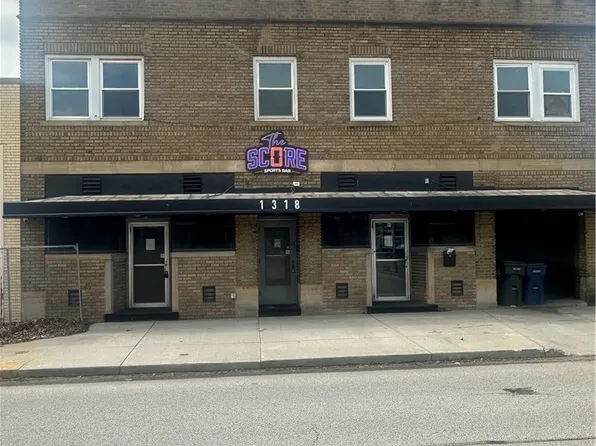 1318 Warrensville Center Rd, Cleveland Heights, OH 44121