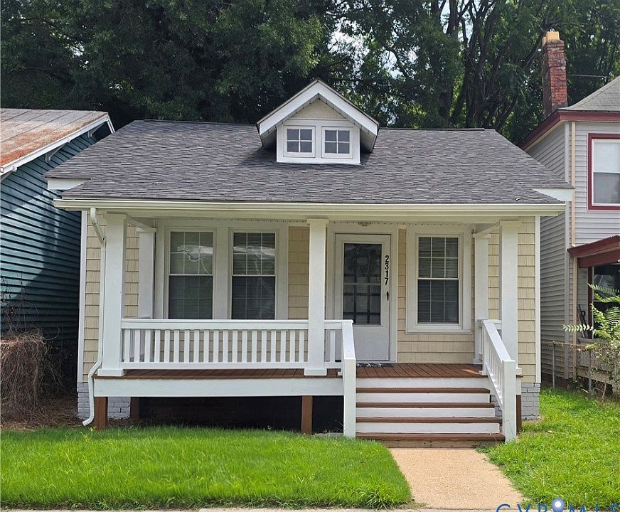 1st image of 2317 5th Ave
