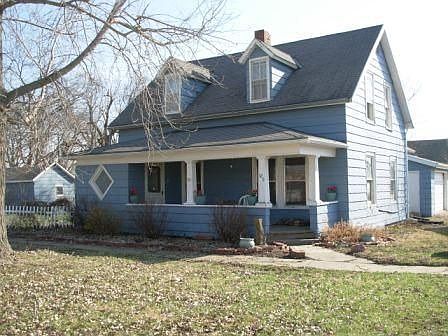 1st image of 529 Locust St