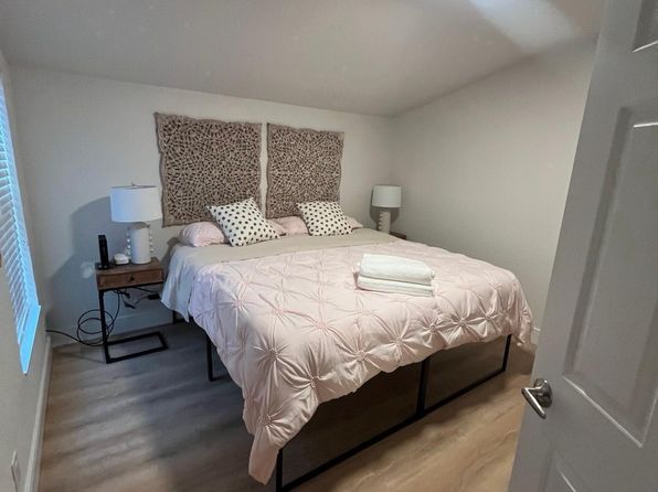 2040 Falconhurst Pl #2040