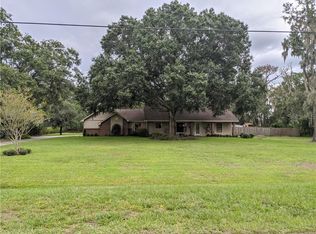504 Cloverleaf Dr, Lithia, FL 33547