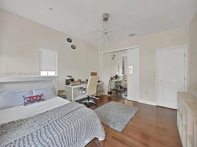 18345 NE 30th Pl — Photo 17