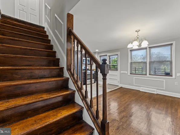 5566 Whitby Rd, Baltimore, MD 21206