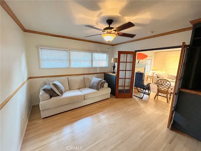 123 W Avenida Valencia — Photo 16