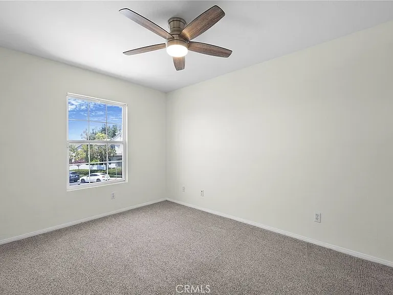 62 Middlebury Ln — Photo 23