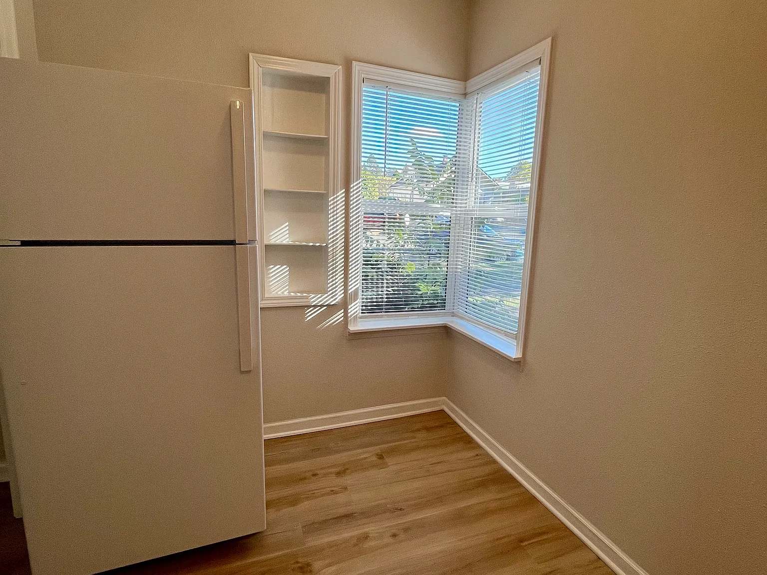 717 Cottage St NE — Photo 4