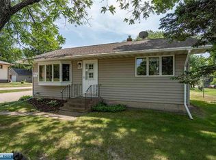 608 Fayal Rd, Eveleth, MN 55734