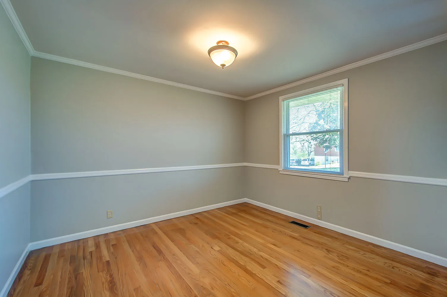 4 bed, 1850 sqft, $2,800 — Photo 4