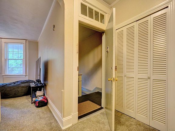 4th image of 716 Graydon Ave #2