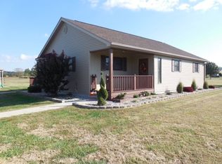 16796 Caplinger Pond Rd, Marion, IL 62959