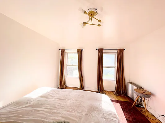 Rented by Corcoran | media 19