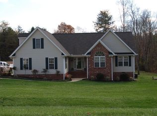 7989 Bartonshire Dr, Oak Ridge, NC 27310