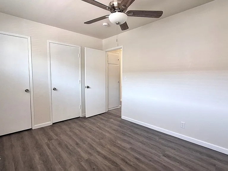 13322 Cordary Ave — Photo 17