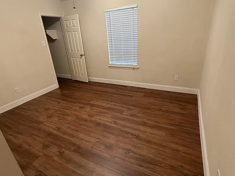 Hilltop Dr — Photo 15