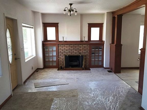 Working Fireplace 