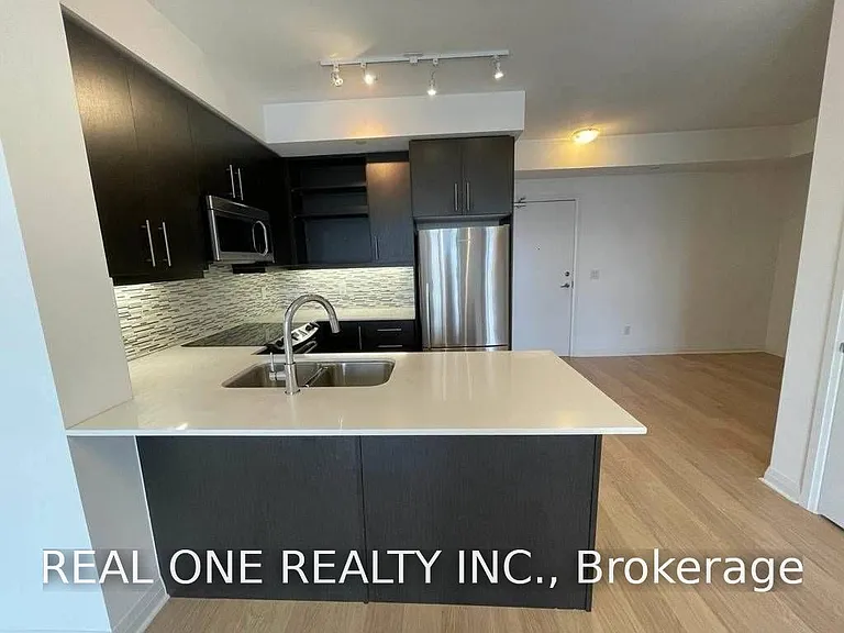 55 Oneida Cres #1605 — Photo 5