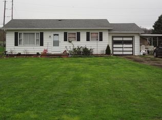 23147 County Road 621, Coshocton, OH 43812