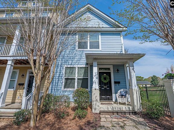 2nd image of 623 Laurel St