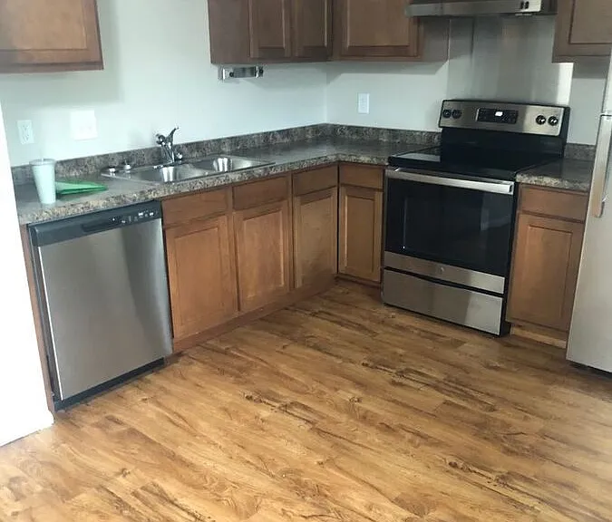 1047 Scarborough Ct #L2 — Photo 2