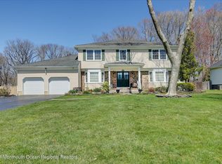34 Thomas Dr, Manalapan, NJ