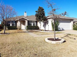 341 Firewheel Rd, Burleson, TX 76028