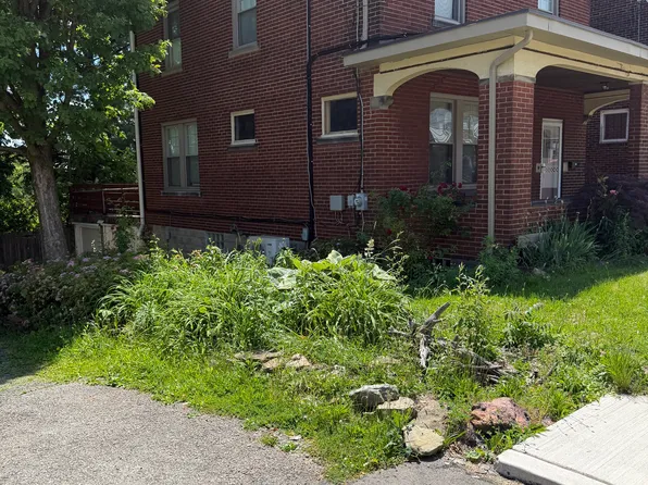 1501 Westfield St, Pittsburgh, PA 15216