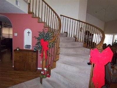 2nd image of 7809 Applewood Ln NW