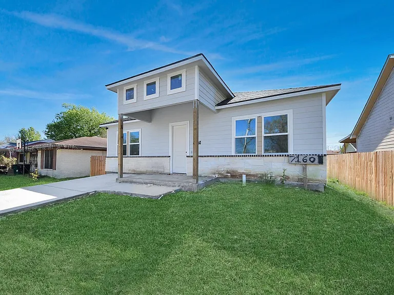 7160 Rook Blvd — Photo 5