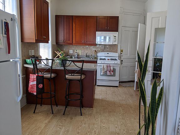 4th image of 1454 N Greenview Ave #3F
