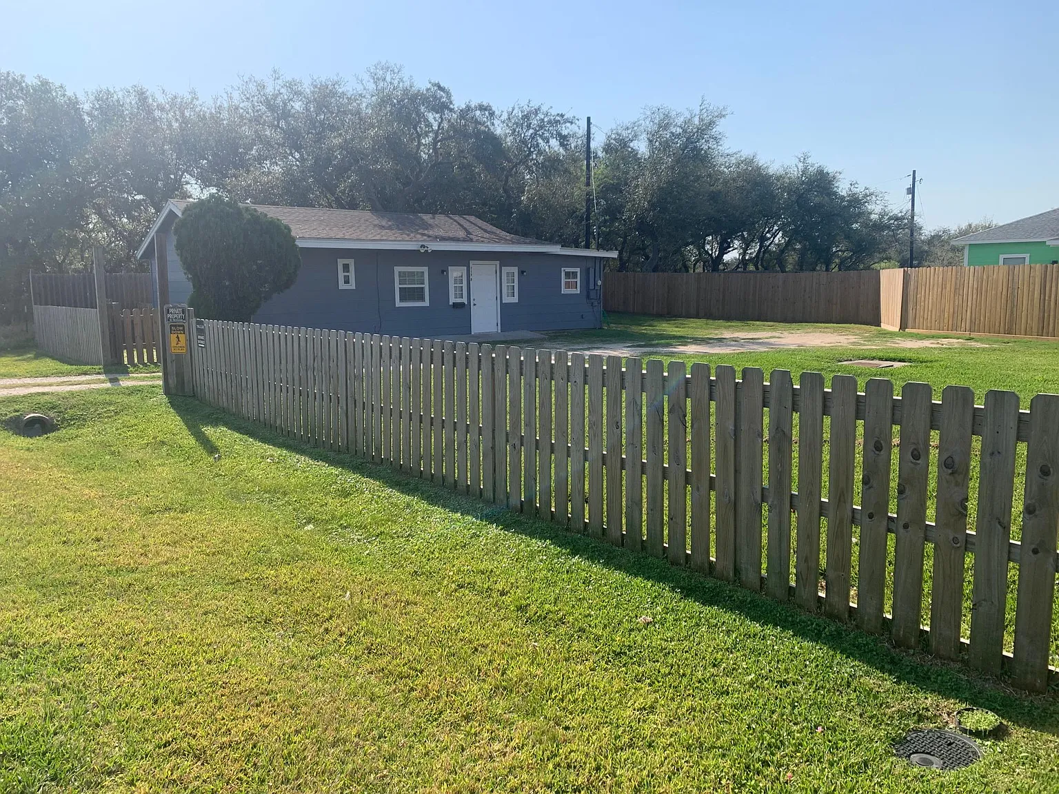 719 W Orleans St — Photo 2