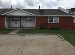 132 NE 21st St, Moore, OK 73160
