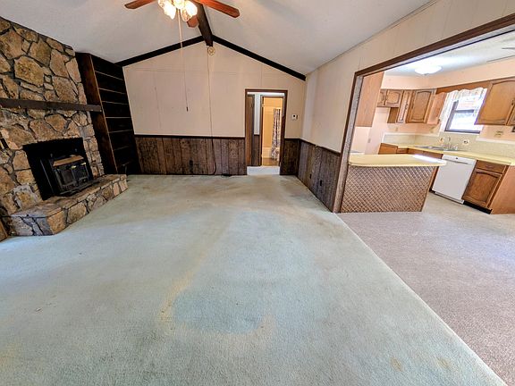 5th image of 439 Driftwood Lane