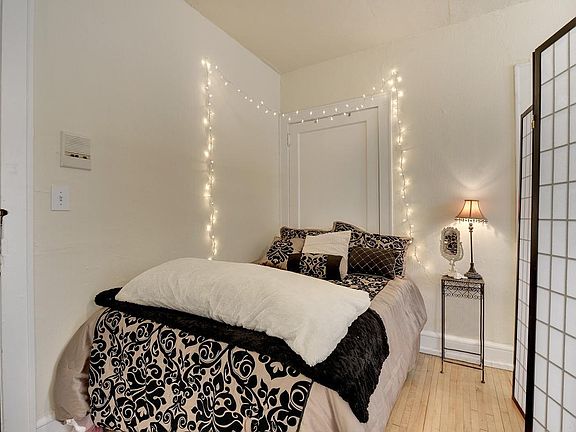 5th image of 208 Western Ave N APT 404