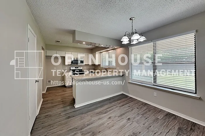 7228 Echo Hill Dr — Photo 7