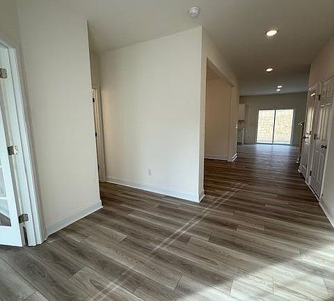 2nd image of 50 Copperleaf Ct