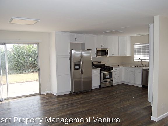 2nd image of 1464 Robin Ave