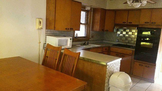 2nd image of 6834 W 63rd Pl